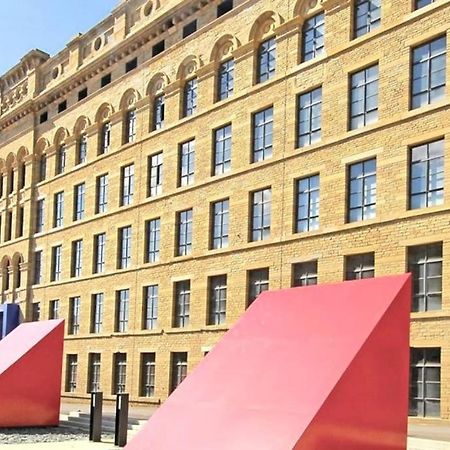 شقة Modern Duplex Penthouse Panoramic Views & Parking برادفورد المظهر الخارجي الصورة